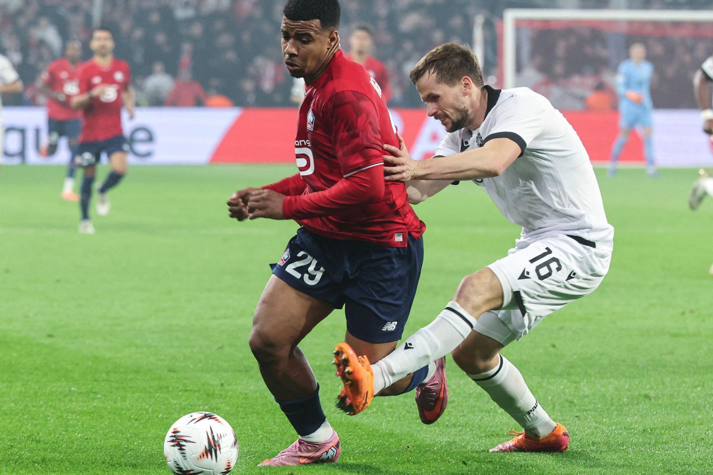 Lille lose after a crazy Europa League game, Lyon remain perfect and good on the move again