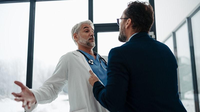 Résumé du 6 novembre : Une infirmière meurtrière, une nouvelle attaque contre de...