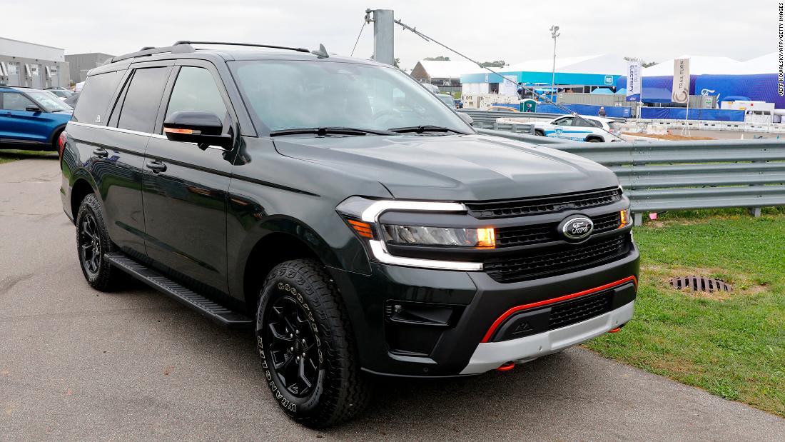 Ford recommande à 39 000 propriétaires d’Expedition et de Navigator de se garer à l’extérieur en raison du risque d’incendie Ford recommande à 39 000 propriétaires d’Expedition et de Navigator de se garer à l’extérieur en raison du risque d’incendie