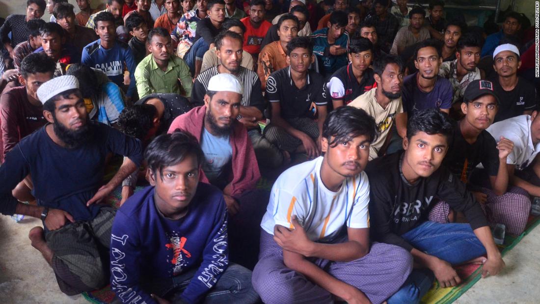 Près de 200 Rohingyas débarquent par bateau à Aceh, en Indonésie