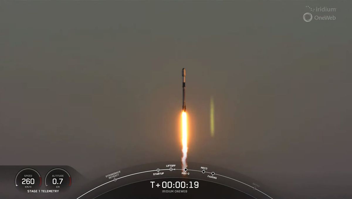 SpaceX lance 21 satellites OneWeb et Iridium et fait atterrir des fusées dans une vidéo époustouflante SpaceX lance 21 satellites OneWeb et Iridium et fait atterrir des fusées dans une vidéo époustouflante