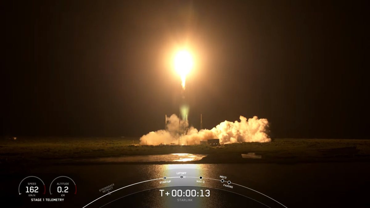 Une fusée SpaceX lance 54 satellites Starlink et atterrit en mer sur le vol numéro 16 (vidéo) Une fusée SpaceX lance 54 satellites Starlink et atterrit en mer sur le vol numéro 16 (vidéo)