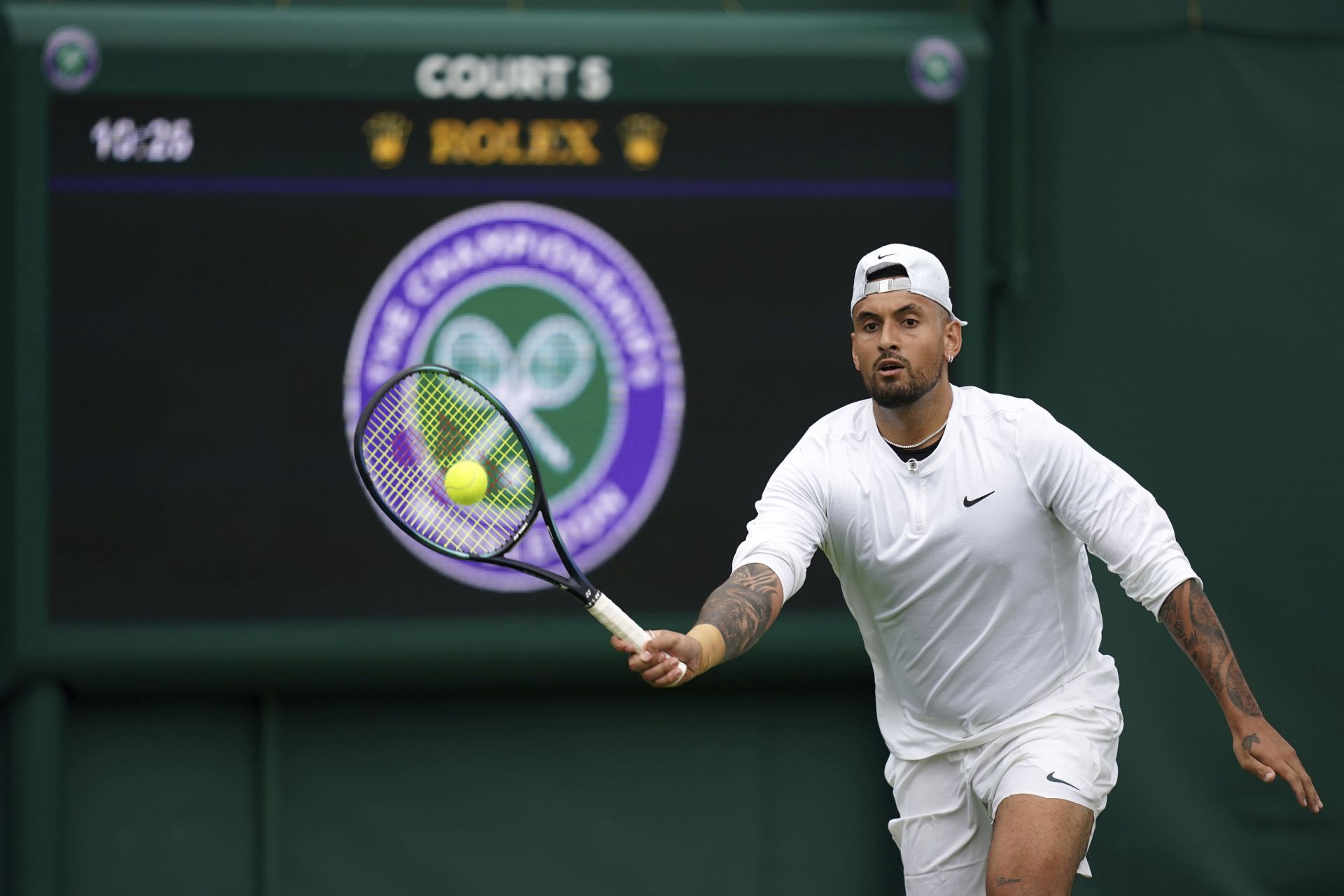 Kyrgios absent de Wimbledon avec un ligament du poignet déchiré Kyrgios absent de Wimbledon avec un ligament du poignet déchiré