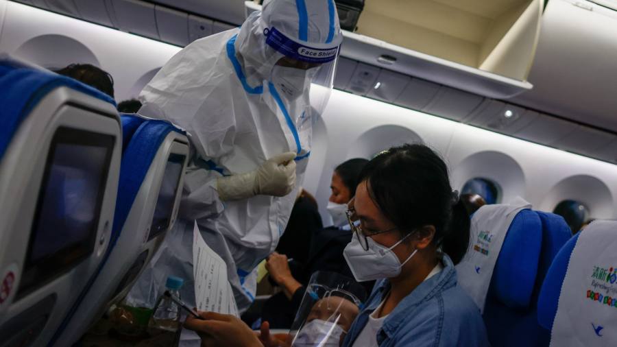 La Chine annule les règles de quarantaine entrantes dans une rupture décisive avec le régime zéro-Covid