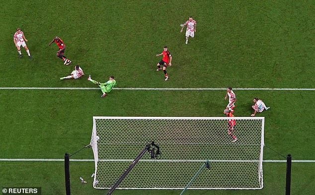 Lukaku est sorti du banc et a frappé le poteau alors qu'il y avait un but vide à marquer