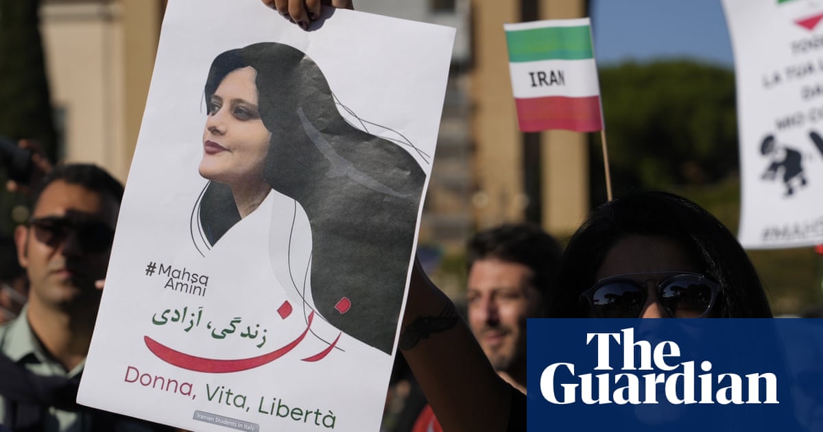 L’Iran révise la loi sur le port obligatoire du foulard au milieu des protestations en cours | L’Iran L’Iran révise la loi sur le port obligatoire du foulard au milieu des protestations en cours | L’Iran