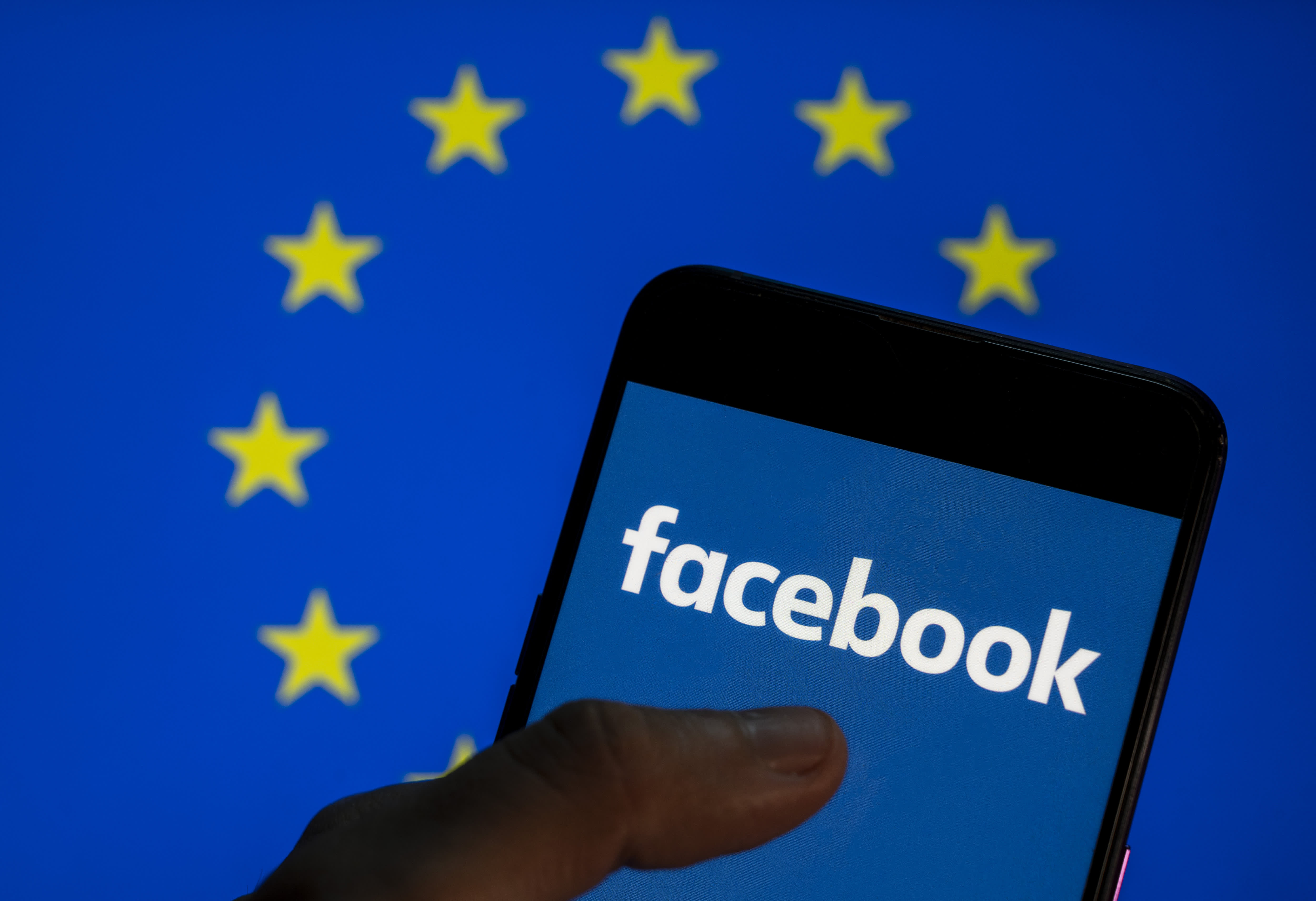 Facebook va créer 10 000 emplois dans l’UE pour une vision “métaverse”