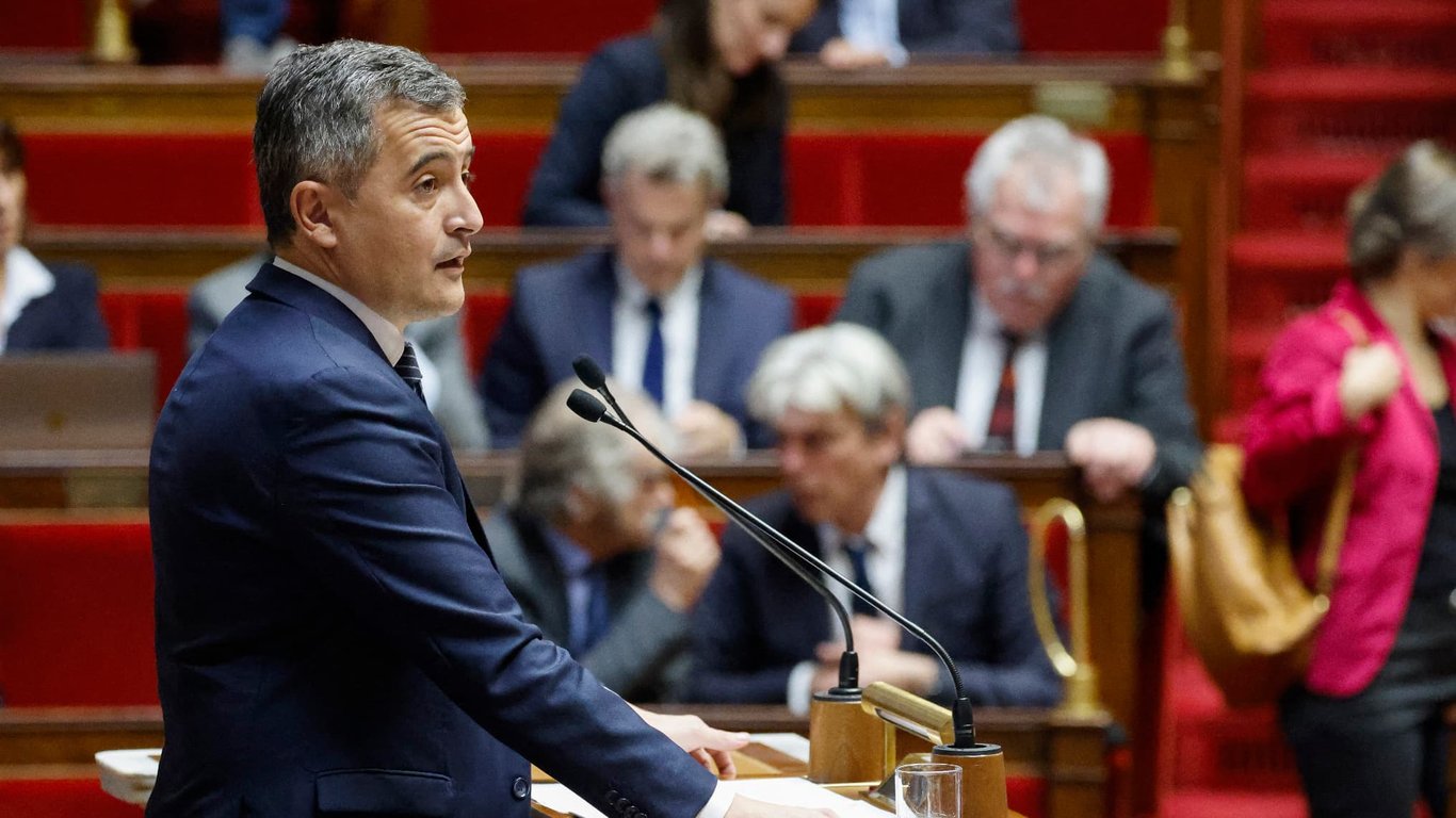 Chroniques du câble : Darmanin et Retailleau discutent dun accord sur les prestations sociales accordées aux immigrés Chroniques du câble : Darmanin et Retailleau discutent dun accord sur les prestations sociales accordées aux immigrés