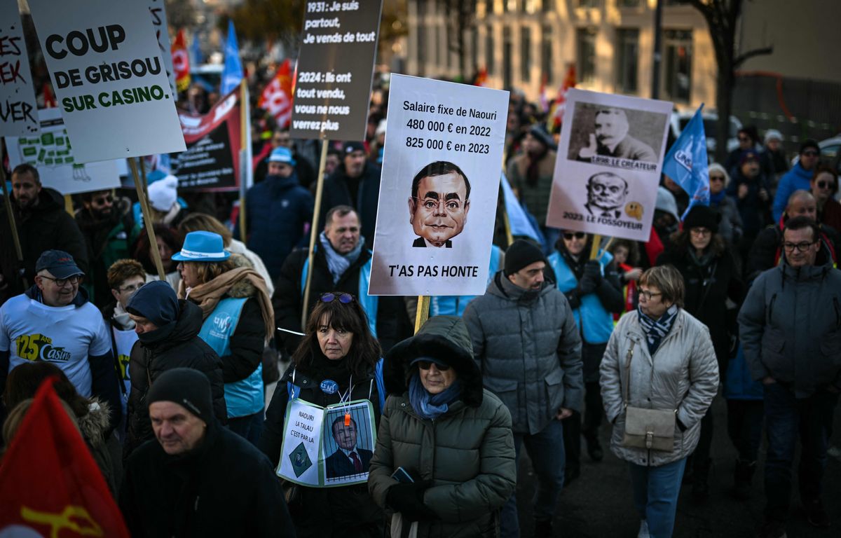 A Saint-Etienne, les employés manifestent contre la fermeture de Casino, une catastrophe imminente – 20 Minutes A Saint-Etienne, les employés manifestent contre la fermeture de Casino, une catastrophe imminente – 20 Minutes