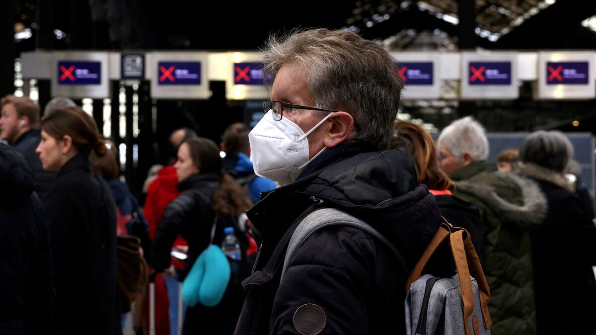 « Un appel à la solidarité » : des associations de malades immunodéprimés demandent aux Français de porter le masque « Un appel à la solidarité » : des associations de malades immunodéprimés demandent aux Français de porter le masque