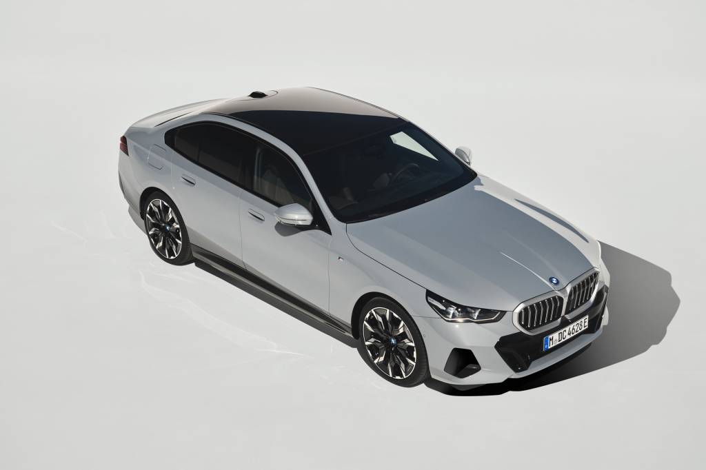 BMW i5 2024