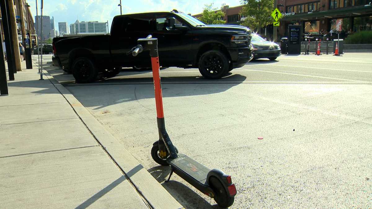 Après une phase pilote de deux ans, les scooters électriques sortent de Pittsburgh
