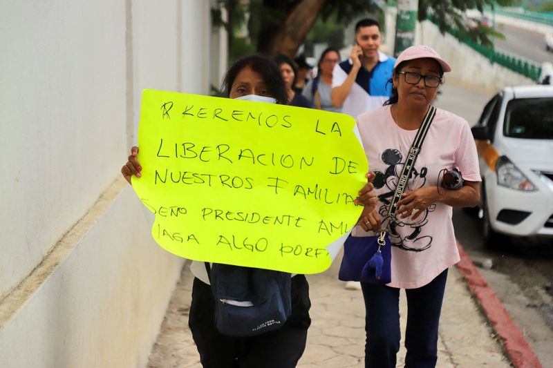 Des agents de sécurité mexicains enlevés et relâchés après trois jours de perquisitions Des agents de sécurité mexicains enlevés et relâchés après trois jours de perquisitions