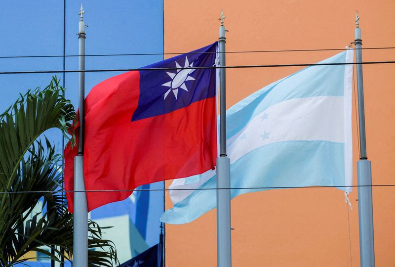 Les États-Unis avertissent que les promesses de la Chine sont souvent vaines alors que le Honduras hésite à Taiwan Les États-Unis avertissent que les promesses de la Chine sont souvent vaines alors que le Honduras hésite à Taiwan