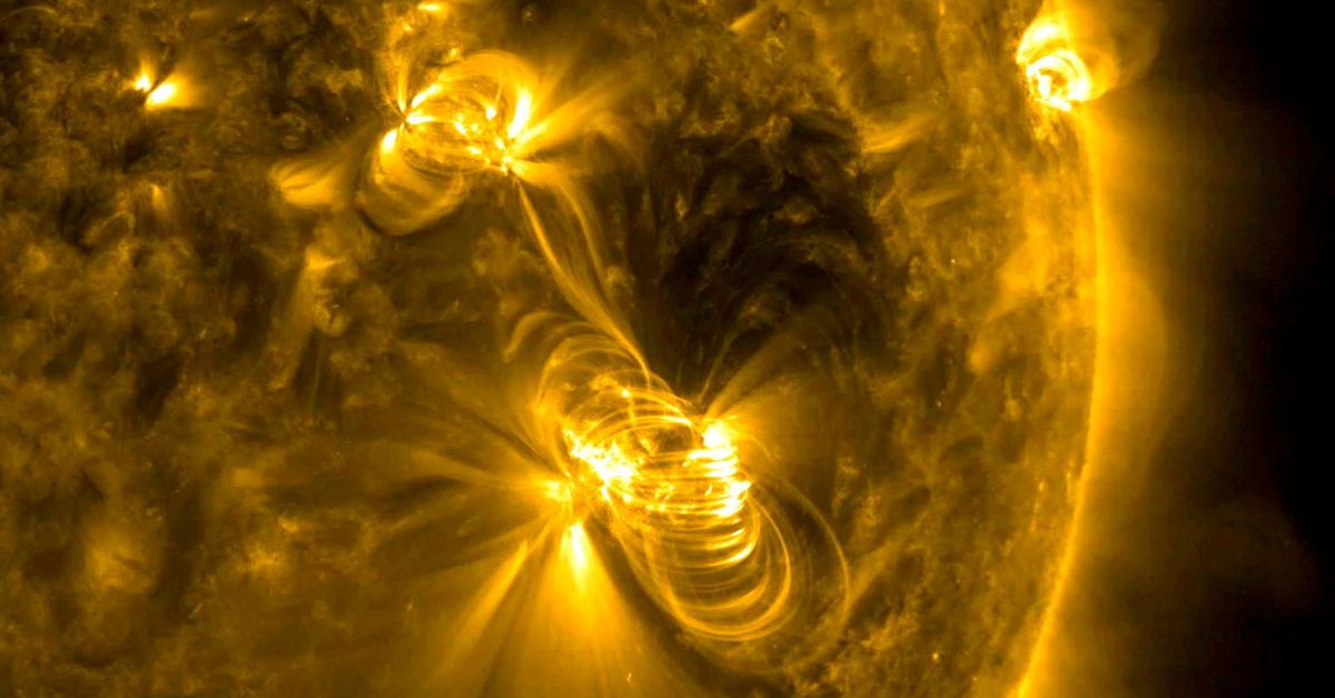 Des scientifiques russes mettent en garde contre une forte activité d’éruptions solaires lundi Des scientifiques russes mettent en garde contre une forte activité d’éruptions solaires lundi