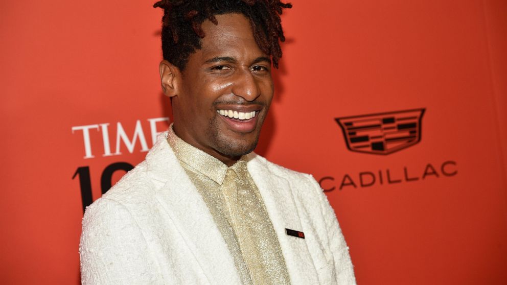 Jon Batiste chantera pour Macron lors du premier dîner d’État de Biden Jon Batiste chantera pour Macron lors du premier dîner d’État de Biden