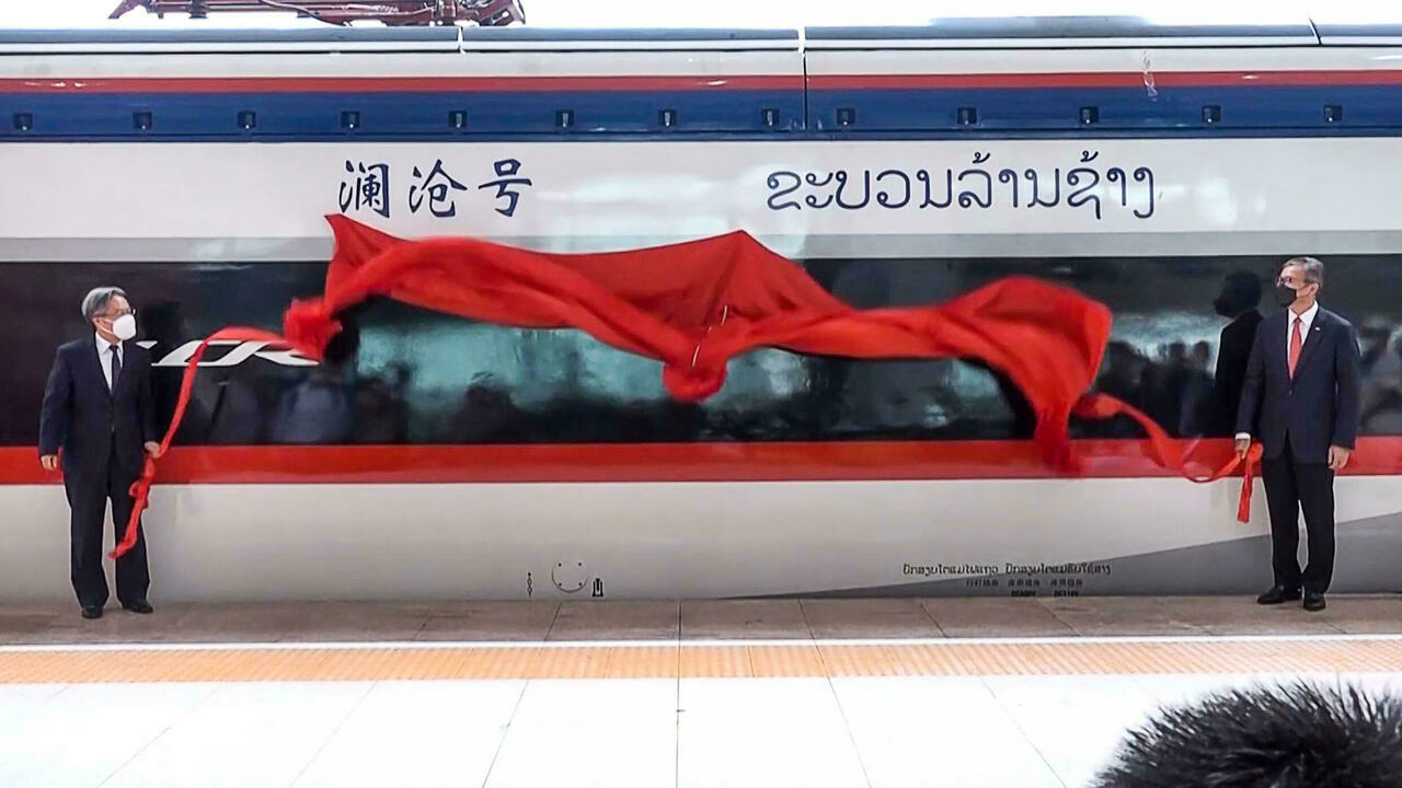 Le Laos ouvre une ligne de chemin de fer de fabrication chinoise