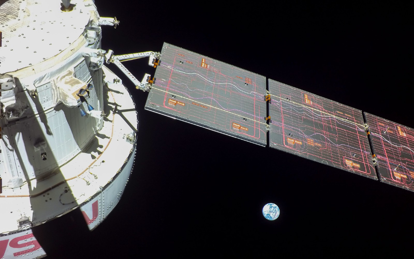 Le vaisseau spatial Orion de la NASA bat le record du vol Apollo 13 Le vaisseau spatial Orion de la NASA bat le record du vol Apollo 13