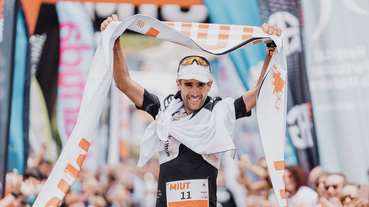 La France domine, avec des victoires pour Manon Bohard et Lambert Santelli – iRunFar La France domine, avec des victoires pour Manon Bohard et Lambert Santelli – iRunFar