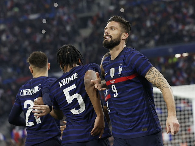 Le Français Olivier Giroud fête son premier but le 25 mars 2022