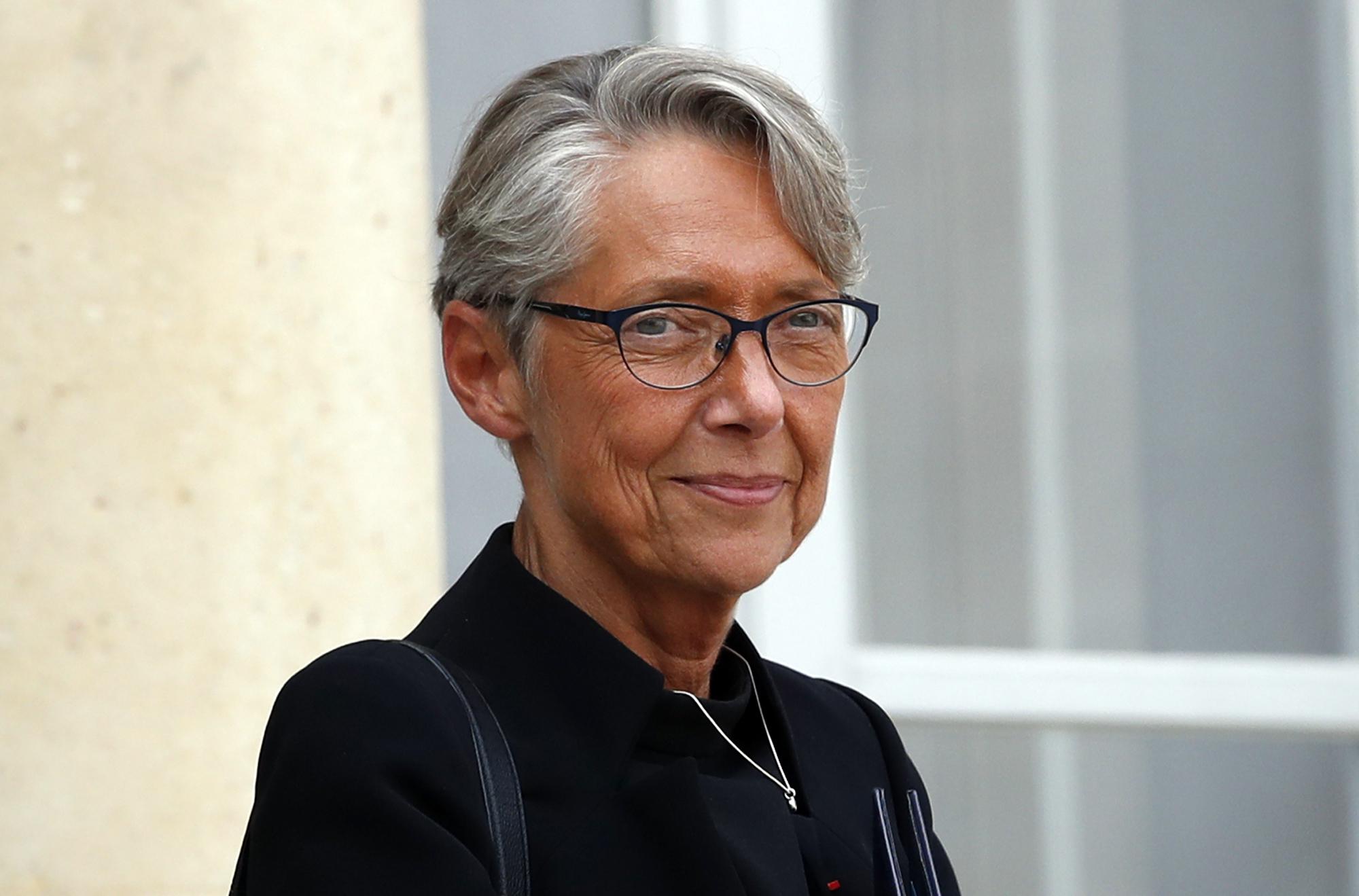 Macron nomme Elisabeth Borne comme nouveau Premier ministre français Macron nomme Elisabeth Borne comme nouveau Premier ministre français