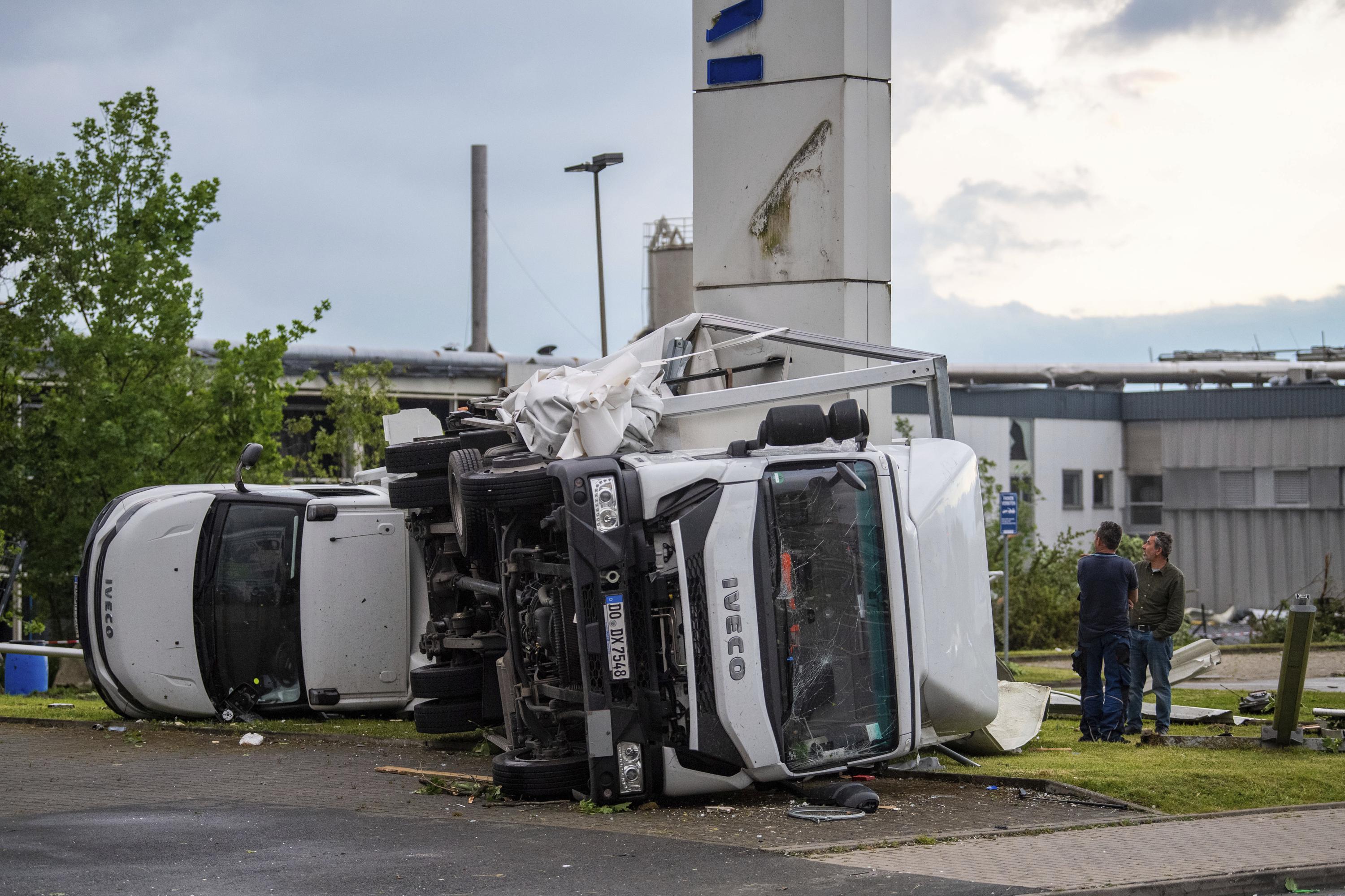 Une tornade frappe une ville d&rsquo;Allemagne de l&rsquo;Ouest ;  des dizaines de blessés