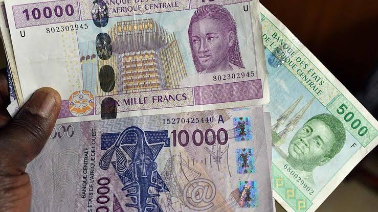 Les pays d’Afrique centrale abandonnent le franc colonial CFA Les pays d’Afrique centrale abandonnent le franc colonial CFA